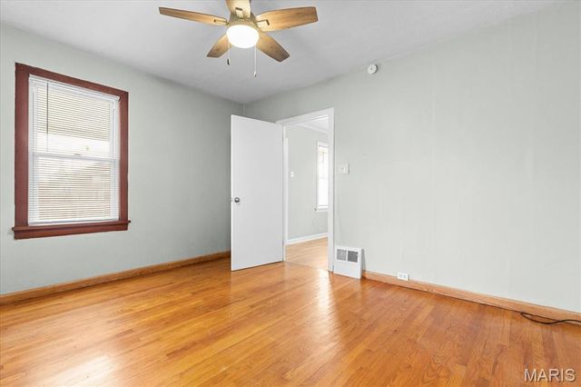 6837 Bradley Avenue, St Louis, MO 63139