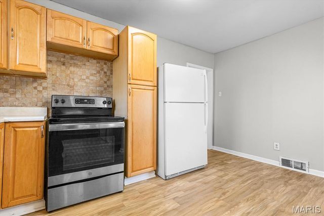 6837 Bradley Avenue, St Louis, MO 63139