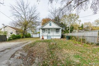 6837 Bradley Avenue, St Louis, MO 63139
