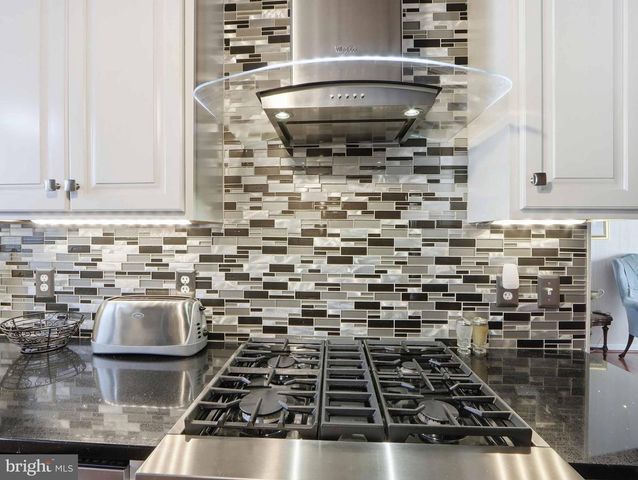 6715 ALTER ST, Baltimore, MD 21207