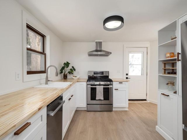 3033 14th Avenue S, Minneapolis, MN 55407