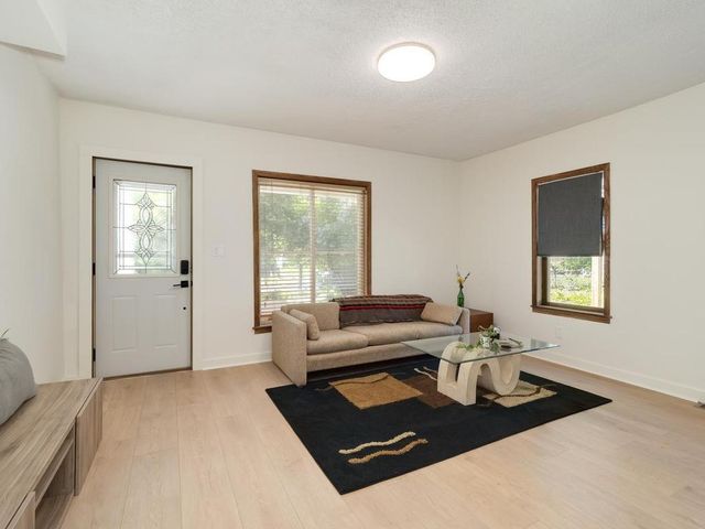 3033 14th Avenue S, Minneapolis, MN 55407
