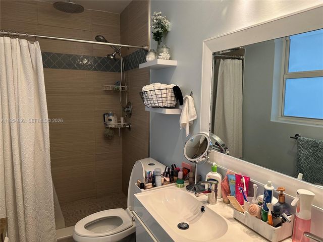 5700 SW 54th Terrace, Davie, FL 33314