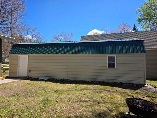 4890 Lakeview Drive, Hale, MI 48739