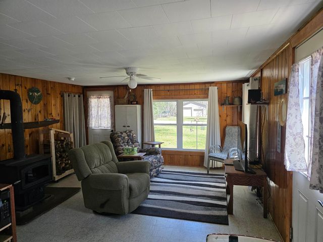 4890 Lakeview Drive, Hale, MI 48739