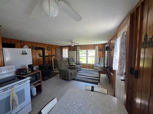 4890 Lakeview Drive, Hale, MI 48739