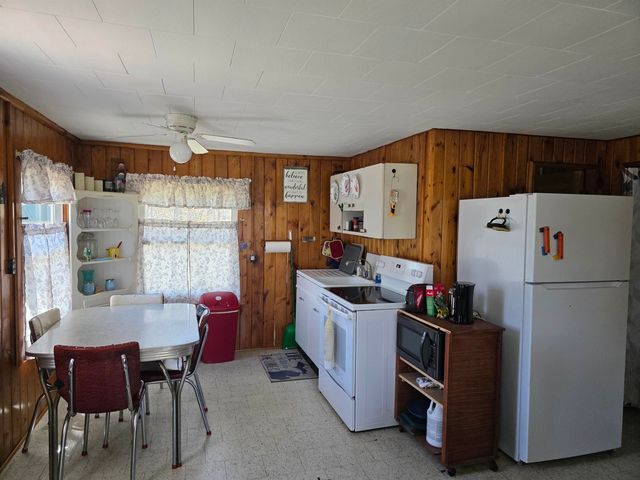4890 Lakeview Drive, Hale, MI 48739