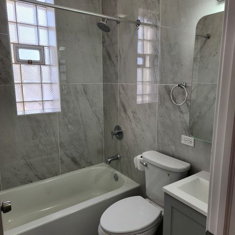 6350 S Champlain Avenue, Chicago, IL 60637