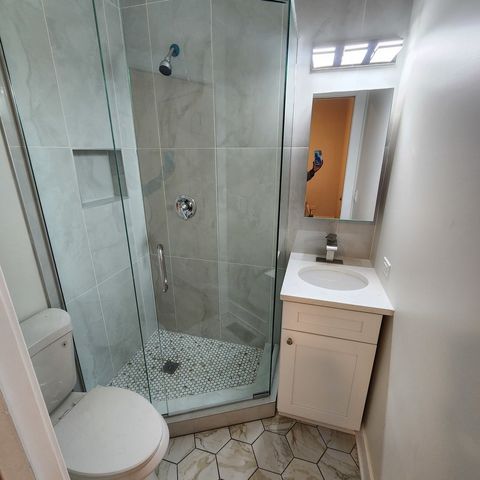 6350 S Champlain Avenue, Chicago, IL 60637