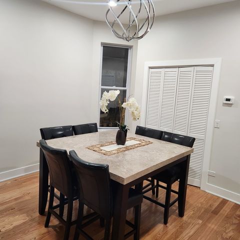 6350 S Champlain Avenue, Chicago, IL 60637