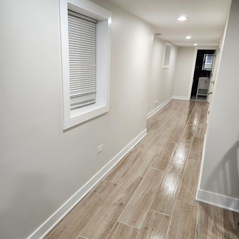 6350 S Champlain Avenue, Chicago, IL 60637