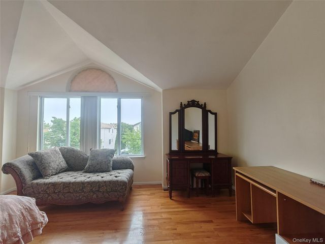 558 Eltingville Boulevard, Staten Island, NY 10312