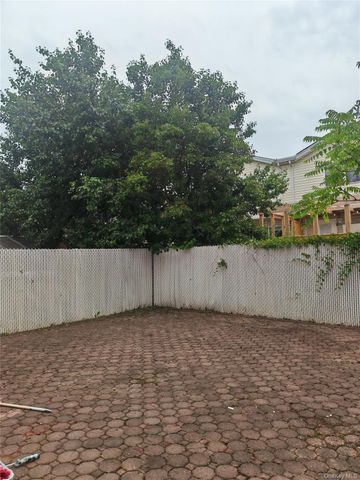 558 Eltingville Boulevard, Staten Island, NY 10312