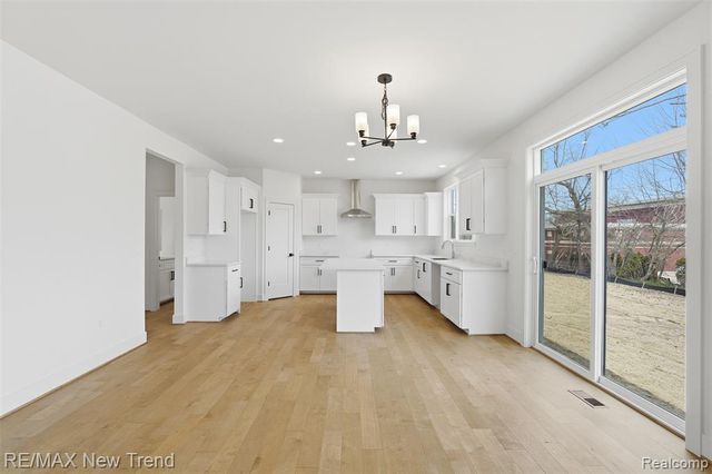 321 Dean Street, Milford, MI 48381