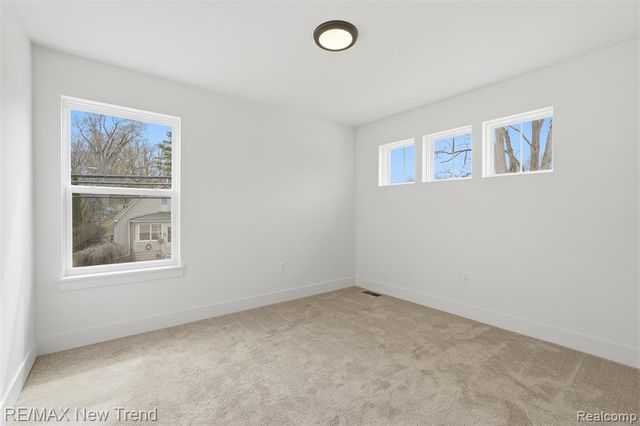 321 Dean Street, Milford, MI 48381