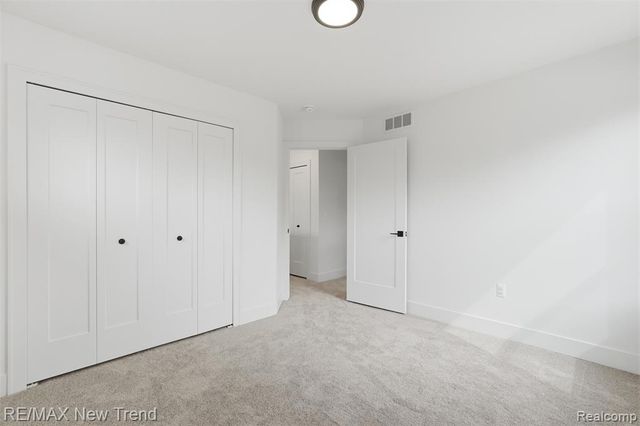 321 Dean Street, Milford, MI 48381