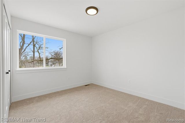 321 Dean Street, Milford, MI 48381