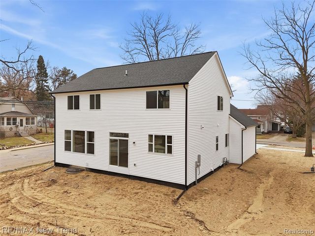 321 Dean Street, Milford, MI 48381