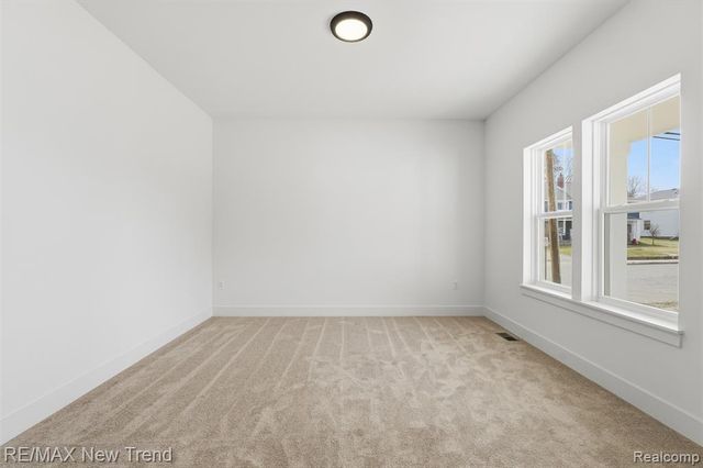 321 Dean Street, Milford, MI 48381