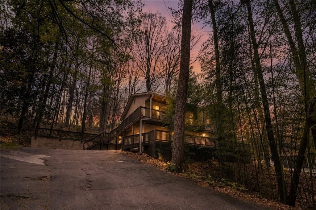 5121 Heather Road SE, Smyrna, GA 30082