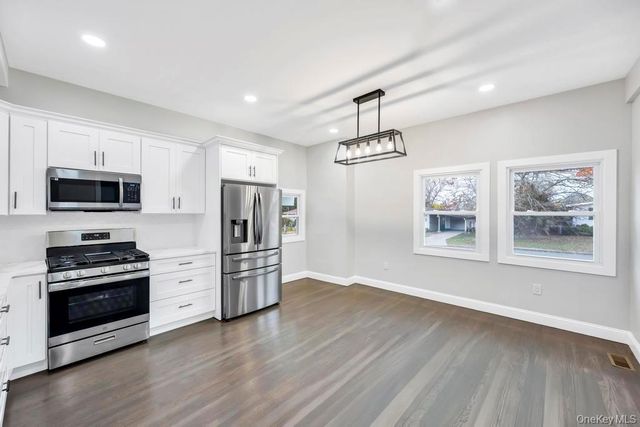 15 Duane Drive, Ronkonkoma, NY 11779