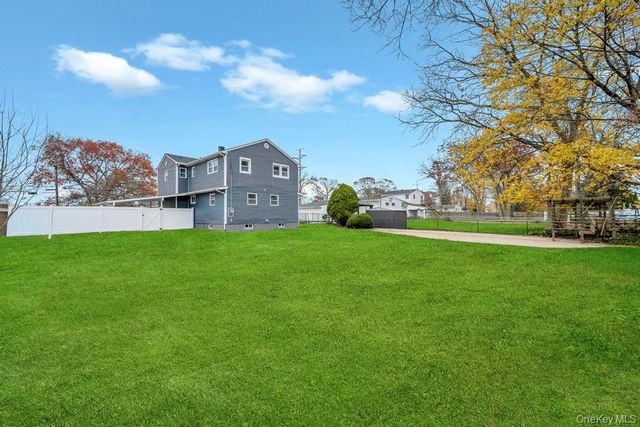 15 Duane Drive, Ronkonkoma, NY 11779