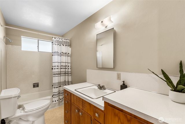6847 Libby Road NE, Olympia, WA 98506