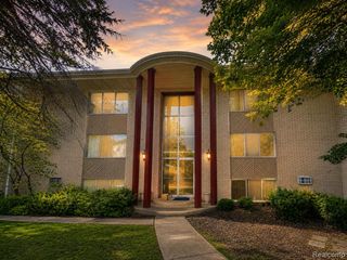 33234 Kingslane Court 5, Farmington, MI 48336