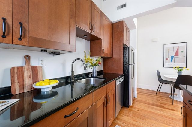 42 Banks Street 3, Somerville, MA 02144