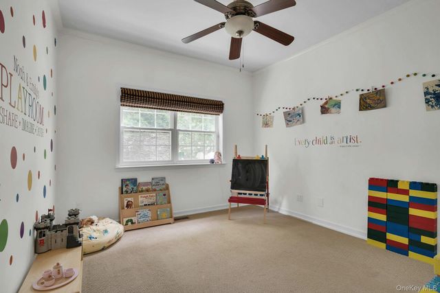 7 Dorm Court, East Setauket, NY 11733
