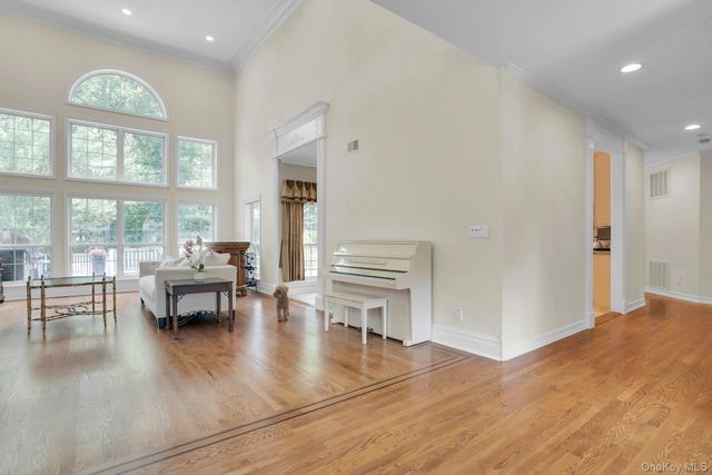 7 Dorm Court, East Setauket, NY 11733