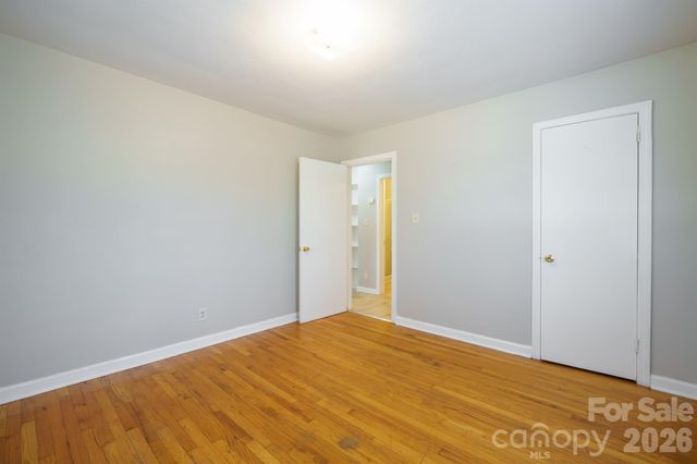 829 4th Avenue SW, Hickory, NC 28602