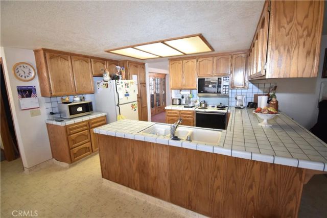 8448 Milpas Drive, Apple Valley, CA 92308