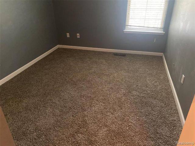 22192 Cape Cod Way, Farmington Hills, MI 48336