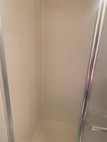 22192 Cape Cod Way, Farmington Hills, MI 48336