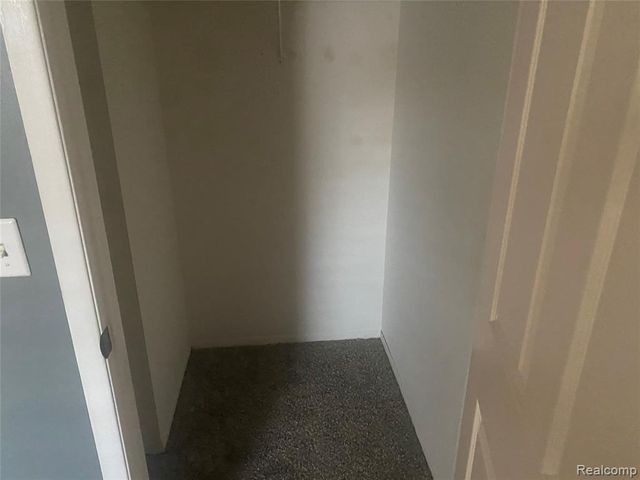 22192 Cape Cod Way, Farmington Hills, MI 48336