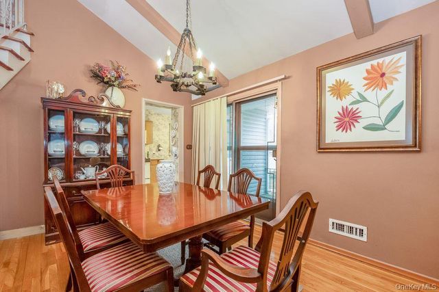 15 Elaine Place, Plainview, NY 11803