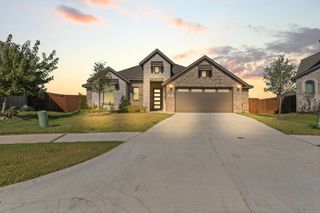 205 Resting Place Road, Waxahachie, TX 75165