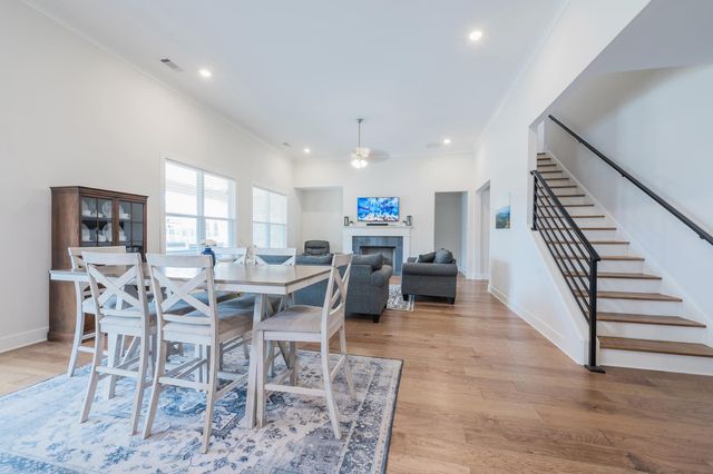 5897 LINDEN OAK DR E, Arlington, TN 38002