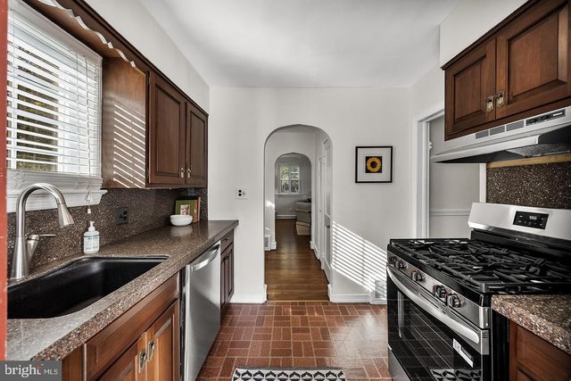 41 E CRYSTAL LAKE AVE, Haddon Township, NJ 08108