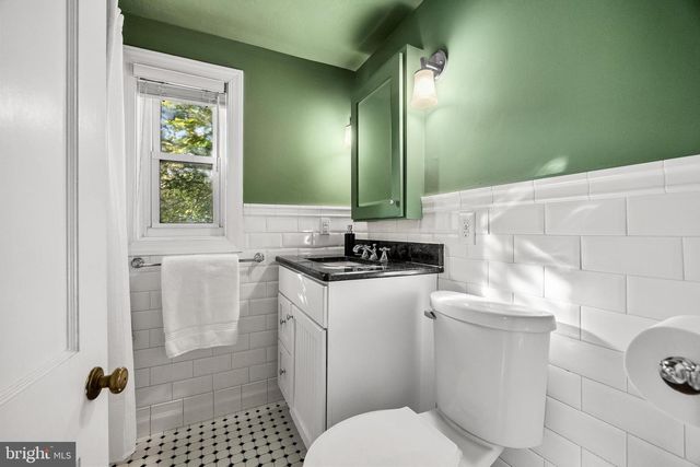 41 E CRYSTAL LAKE AVE, Haddon Township, NJ 08108