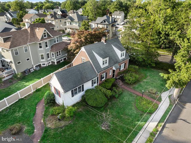 41 E CRYSTAL LAKE AVE, Haddon Township, NJ 08108