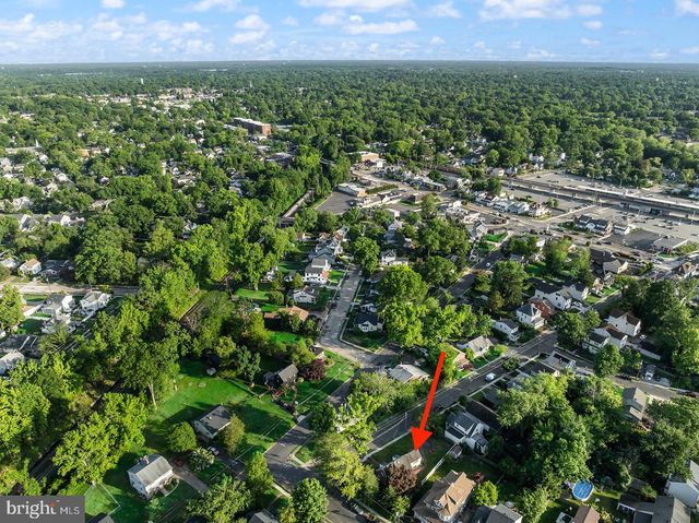 41 E CRYSTAL LAKE AVE, Haddon Township, NJ 08108