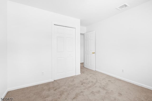 2 Beemer Rd, Wantage Twp., NJ 07461