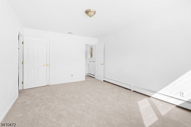 2 Beemer Rd, Wantage Twp., NJ 07461