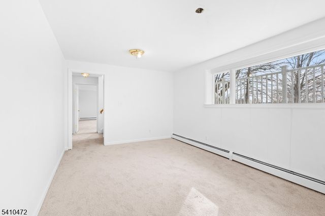 2 Beemer Rd, Wantage Twp., NJ 07461