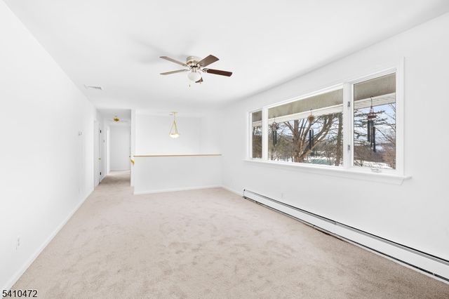 2 Beemer Rd, Wantage Twp., NJ 07461