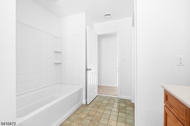 2 Beemer Rd, Wantage Twp., NJ 07461