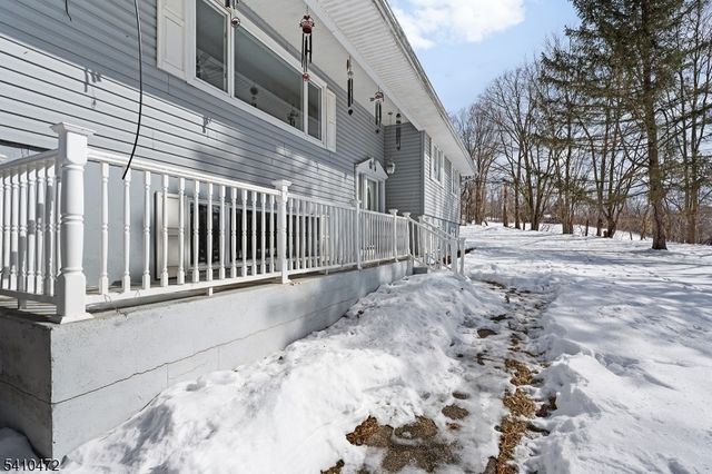 2 Beemer Rd, Wantage Twp., NJ 07461