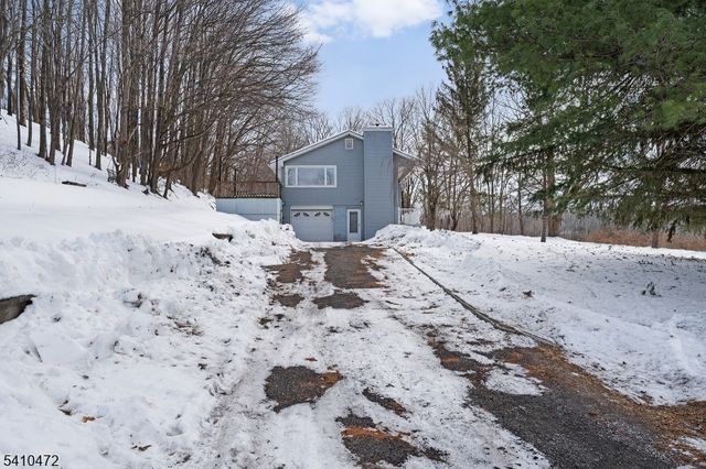 2 Beemer Rd, Wantage Twp., NJ 07461